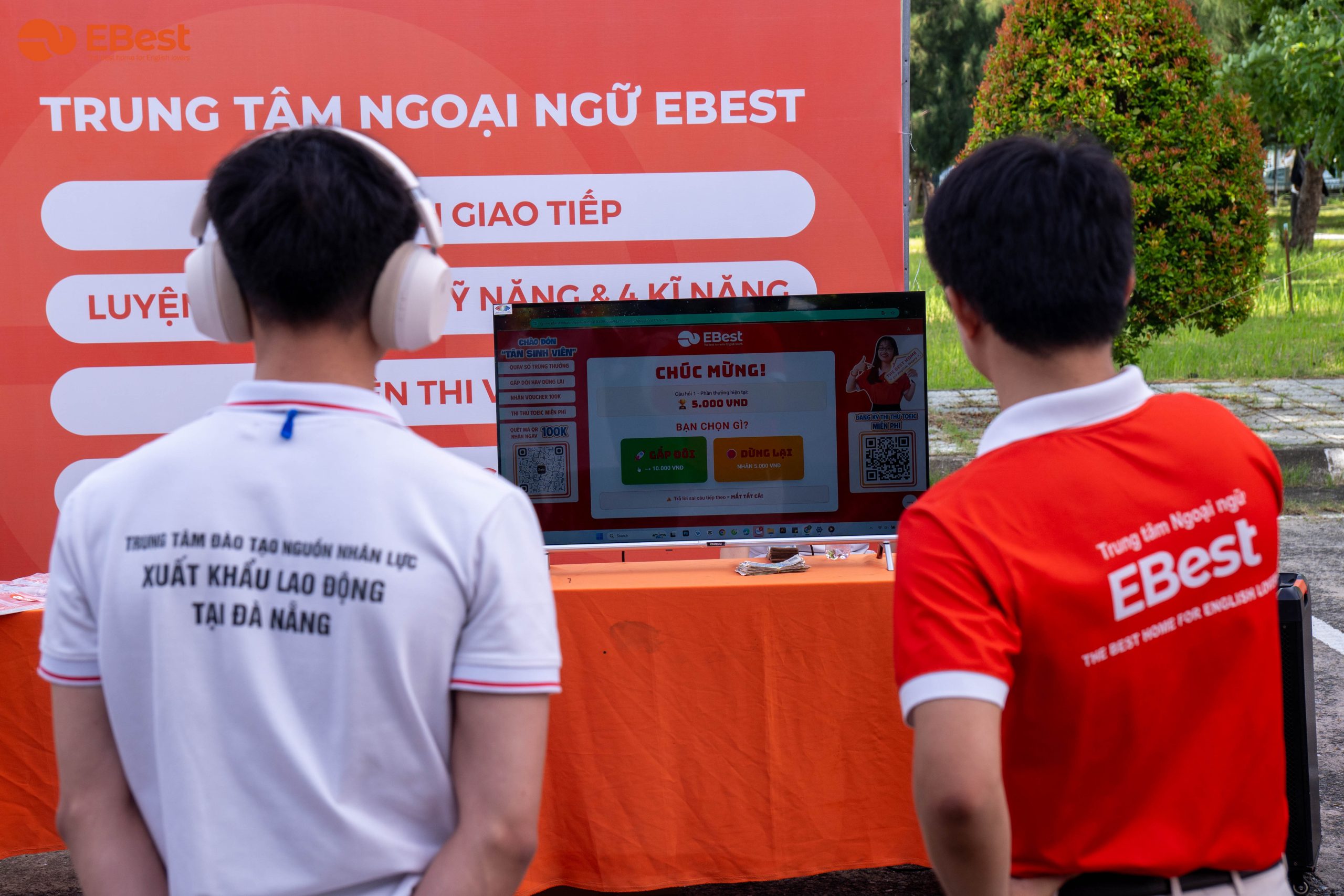 EBest Checkin tại ngày hội TSV ĐH SPKT